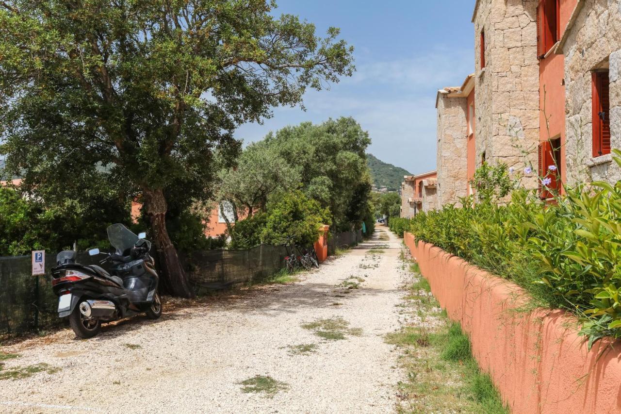 Villa La Casa Di Debora à San Teodoro  Extérieur photo