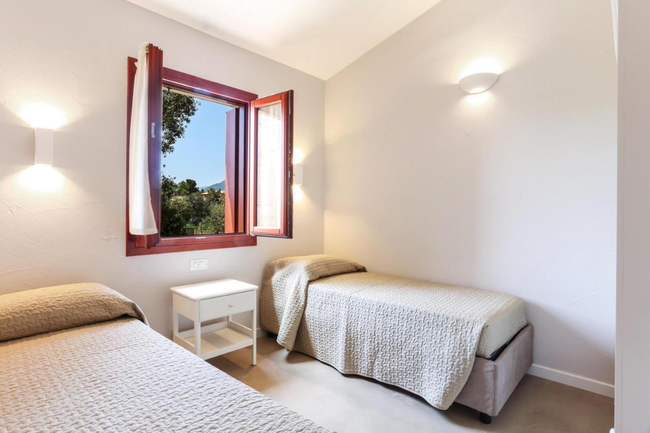 Villa La Casa Di Debora à San Teodoro  Extérieur photo